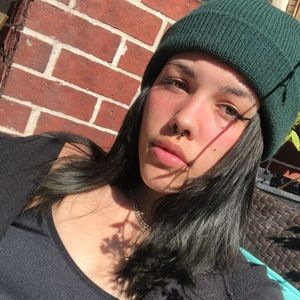 Meet your Posher, Zoe